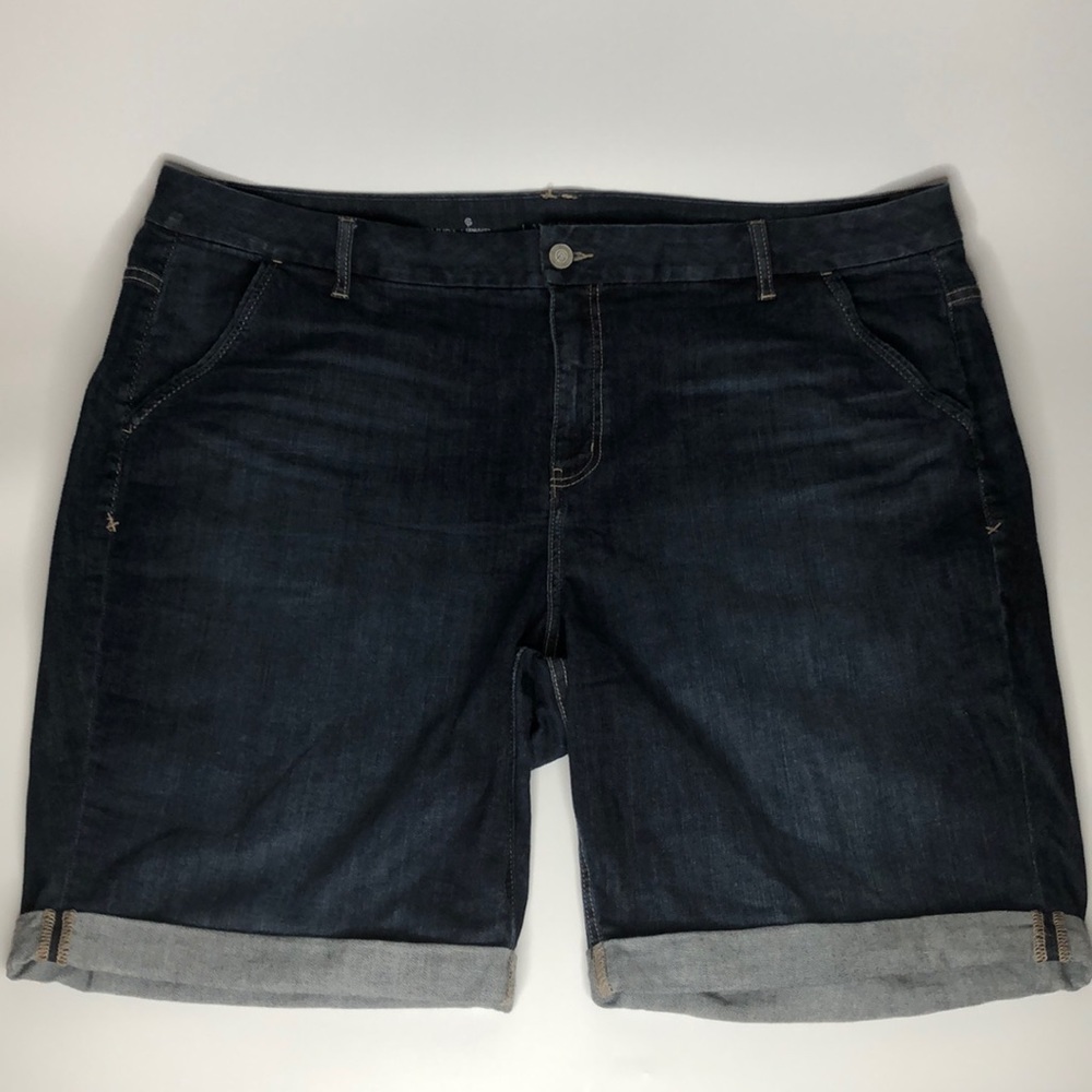 Lane Bryant Plus Sz 28 Bermuda Shorts